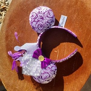 Disney Parks Minnie Mouse Glitter Crown & Feathers Jubilee Purple Ears Headband.